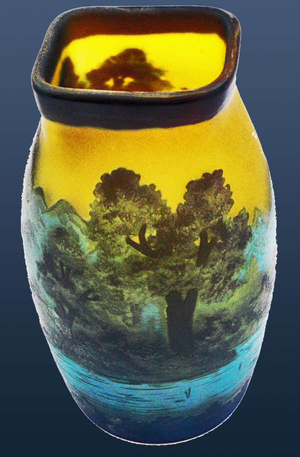 Nr.: 285, On offer glass art van Galle, Description: Glas Vase, Height 20 cm width 13 cm, period: unknown, , 